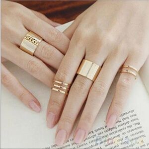 New! Set Of 3 Adjustable Rings! Gold & Silver Ring